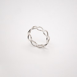 Looped twigs - handgjord ring i återvunnet silver