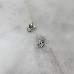 Ring-stud - litet örhänge i återvunnet silver