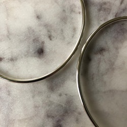 Simple - stelt armband i återvunnet silver