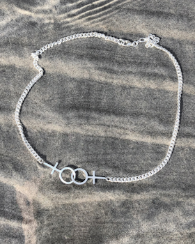 Sisterhood - silverhalsband med kvinnosymboler