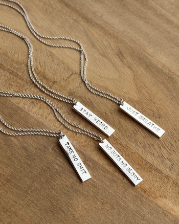 Text Silver plate necklace- halsband i återvunnet silver