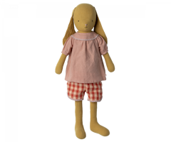 Maileg Gul Kanin Strl 5 - Bunny med Rosa Blus och Rutiga Röda Shorts