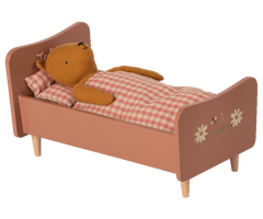 Maileg Stor Säng i Trä Rosa - Wooden Bed Teddy Träsäng med Målade Detaljer Blommor