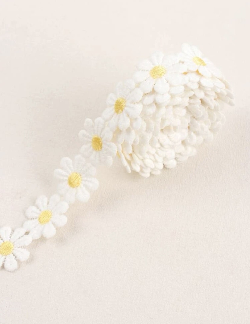 Band med Vita Blommor - Bomullsband 180 cm