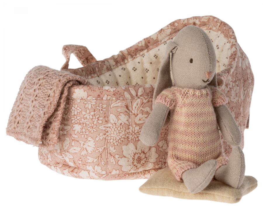 Maileg Micro Bunny i Carrycot - Rosa Kaninbebis i Rosa Liggdel