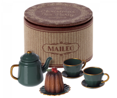 Maileg Grön Servis med Guldkant i Ask och Kaka - Christmas Tea Party