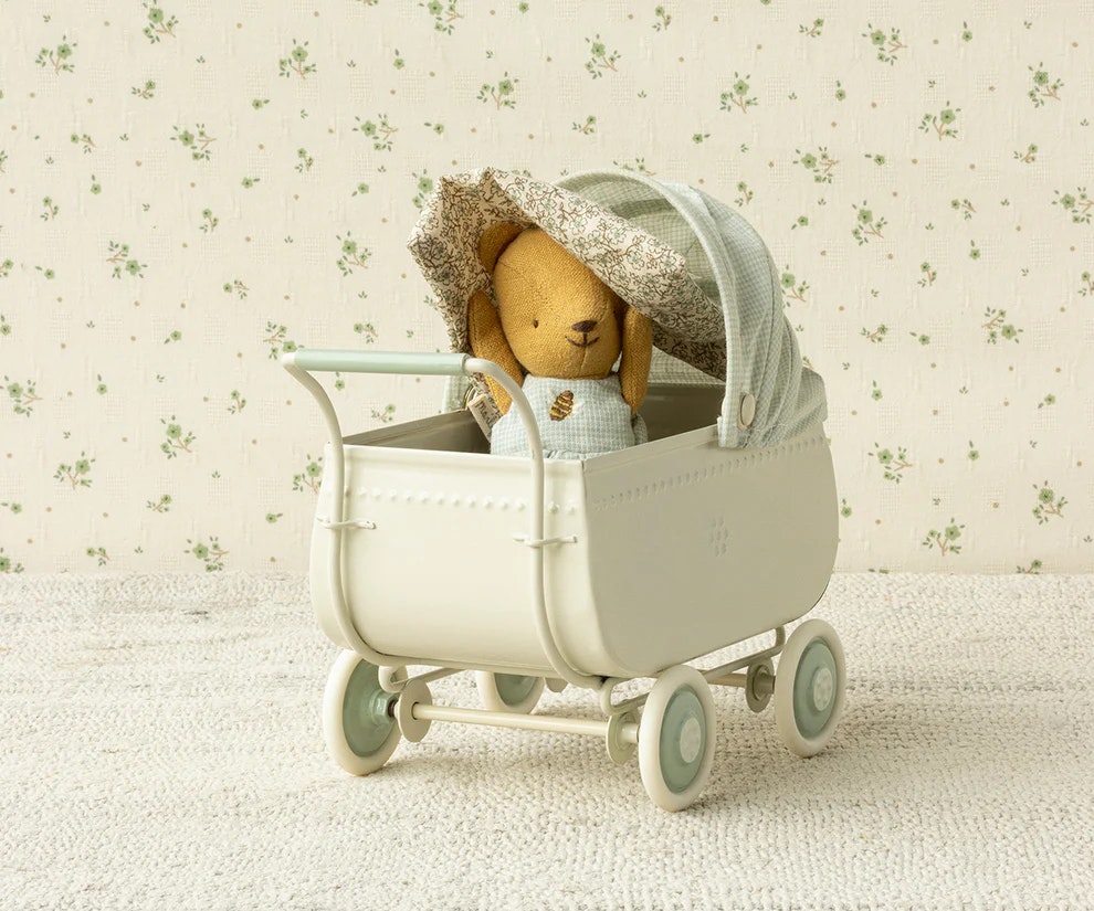 Maileg Teddy Baby med Sparkdräkt