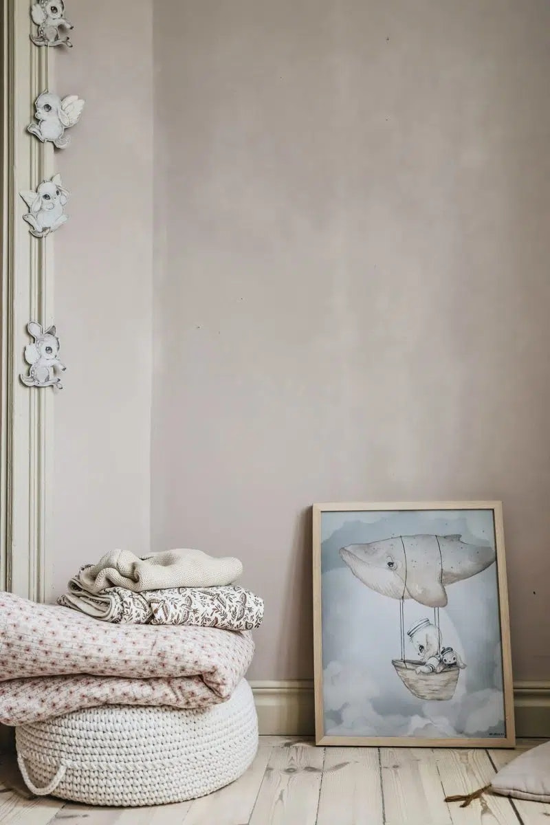 Mrs Mighetto Poster Val Flying Whale 40 x 50 cm