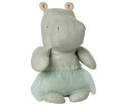 Maileg Flodhäst Small med Ballerinakjol Blå - Safari Friends Ballerina Hippo With Skirt Mint