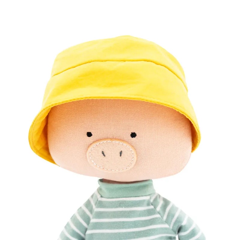 Mjuk Docka Gris Pojke med Kläder - Nicky the Pig Cotti Motti Mjukisdjur Gris med Randig Tröja och Gul Hatt