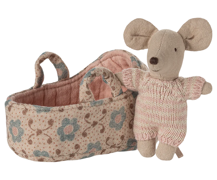 Maileg Baby Mus i Blommig Carrycot Rosa - Maileg A/W -25