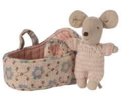Maileg Baby Mus i Blommig Carrycot Rosa - Maileg A/W -25
