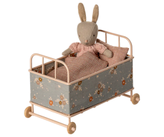 Maileg Blommig Spjälsäng Puder Rosa - Maileg A/W -25
