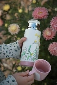 Termos Med Mugg Elsa Beskow Blomsterfesten 350 ml - Rätt Start
