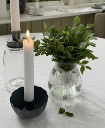 Glasvas med breda ränder