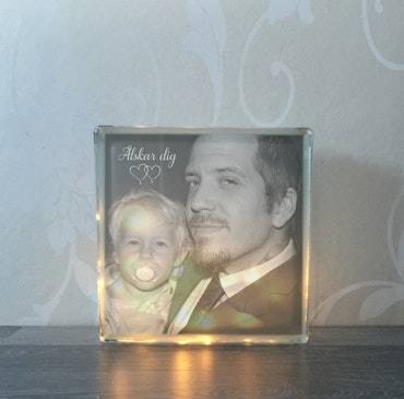 Glasblock med eget foto och text