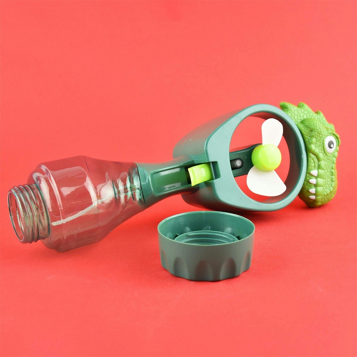 Fläkt och Vattenspray - Dino