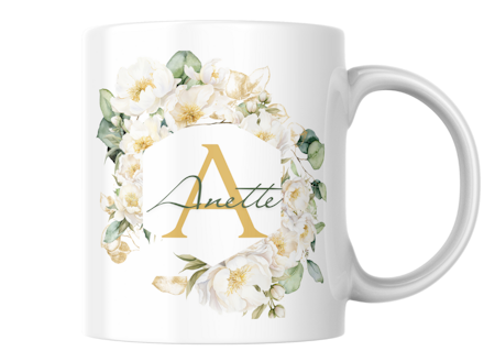 Elegant personlig mugg med initial och namn i blom- och guldram