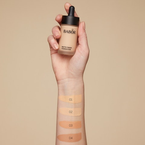 Matte Finish Foundation 02 ivory