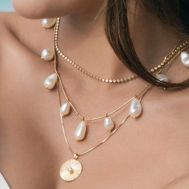 Olympia Necklace / Pearl