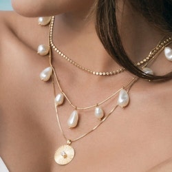 Olympia Necklace / Pearl