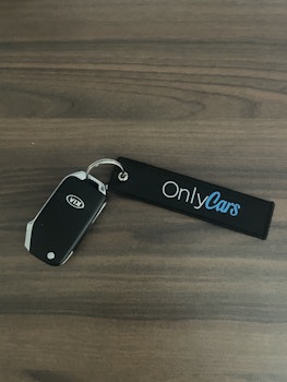 Nyckelring - OnlyCars ( svart )