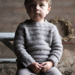 Basic Baby Sweater i Snefnug ENG TRYCKT