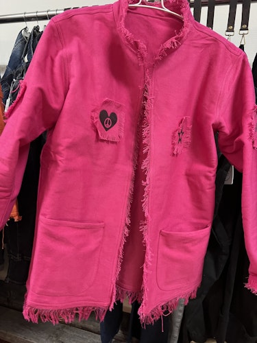 TRUE QUEEN JACKET HOTPINK LOVE LIMITED EDITION