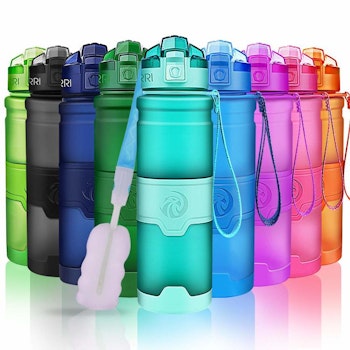 Färgglada vattenflaskor