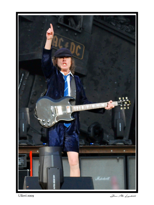 Angus Young - AC/DC