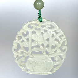 Vintage, handskuren Jade Amulet / hänge