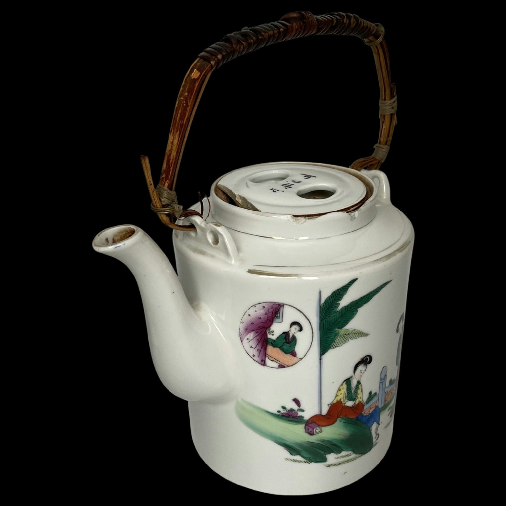 Antique Chinese porcelain teapot - Tigris Antiques &amp; Art