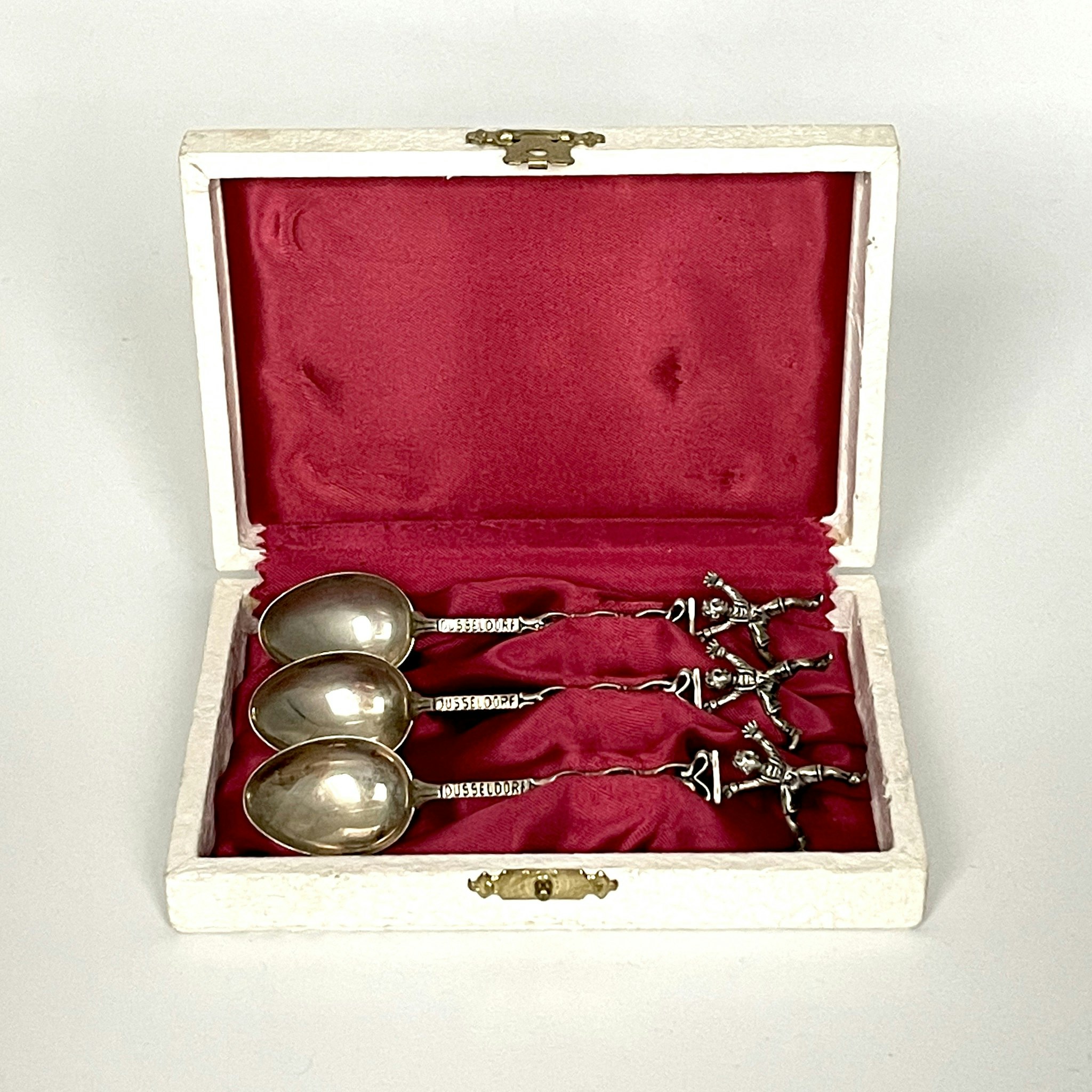 3 St antik Silver teskedar, Dusseldorf, 835 S