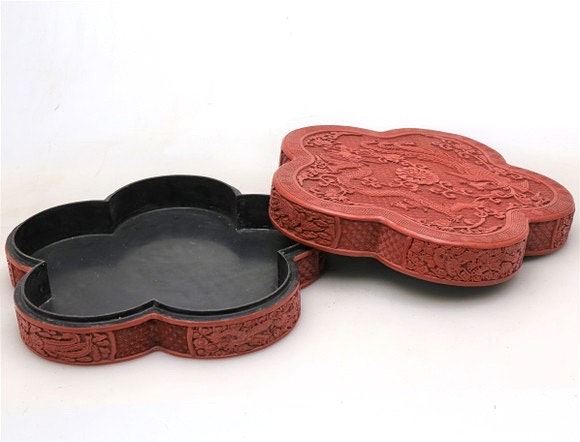 Kina Republik (1912–1949) hand skuren lackarbete ask med lock