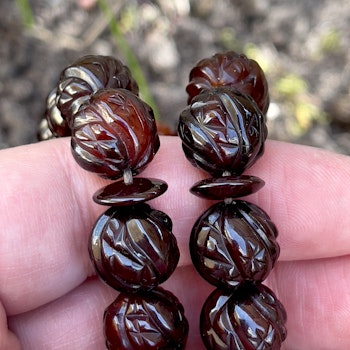 Gammal naturlig baltisk bärnsten radband, 65 gram