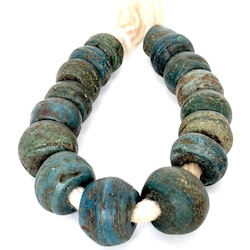 16 St Ancient Roman glass beads 700 BC- 400 BC