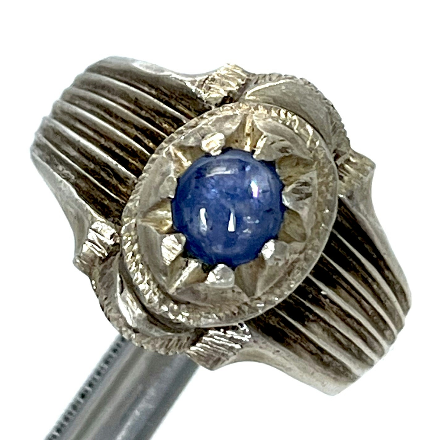 1,25 karat, naturlig blå safir, silverring med certifikat