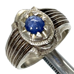 1,25 karat, naturlig blå safir, silverring med certifikat