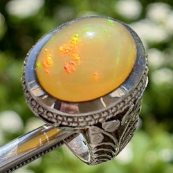 17,50 Karat, naturlig opal, silverring med certifikat