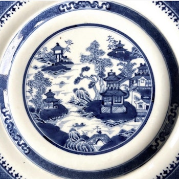 Qianlong (1735-1796) Plat en porcelaine chinoise