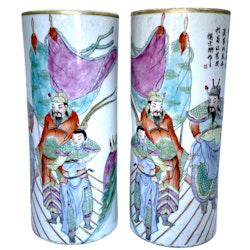 Et par kinesiske porcelænsvaser, Tongzhi-mærke og periode (1862-1874)