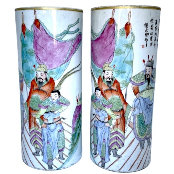 Ett par Gammal kinesiskt porslin vaser, Tongzhi märke