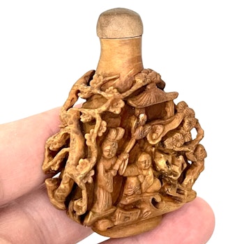 Chine, tabatière, sculptée sur bambou