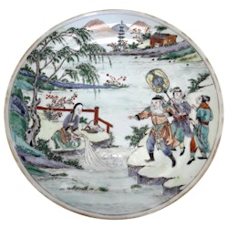 Dinastia Qing (1644 -1912) Piatto in porcellana cinese