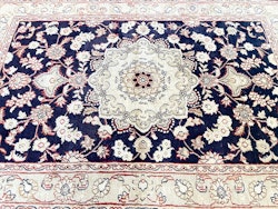 Handknuten persisk silke på silke matta ca 93 x 62 cm