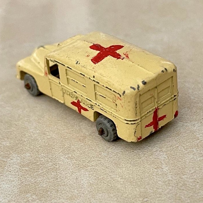 Matchbox Lesney 14B ambulans