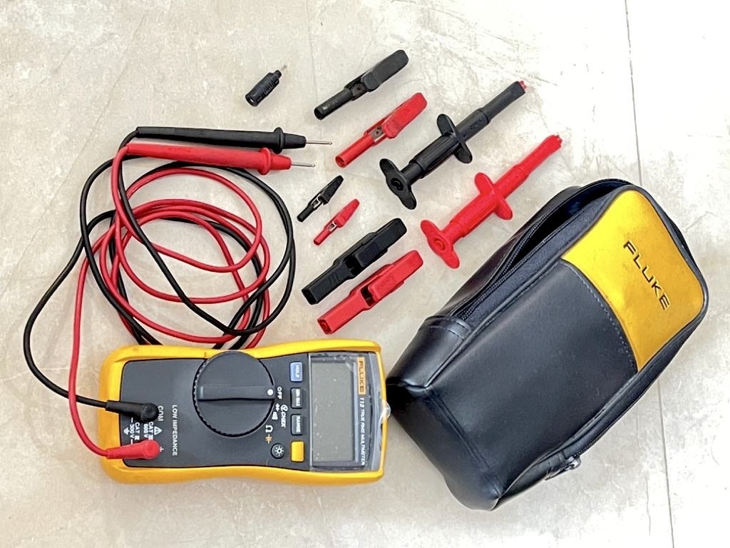 Fluke 113 Digital Multimeter