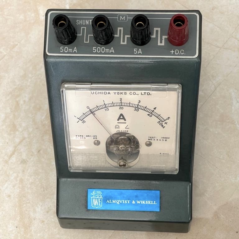 Uchida testmätare analog panel