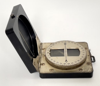 Kompass NIFE 1935, Sverige