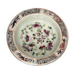 Bowl on foot, porcelain, China, 19th century